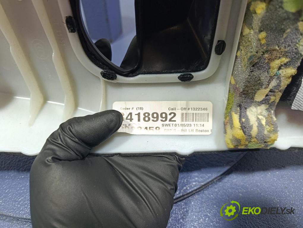 Bmw X4 2023 kryt Plast: Interiéry: 9852241
