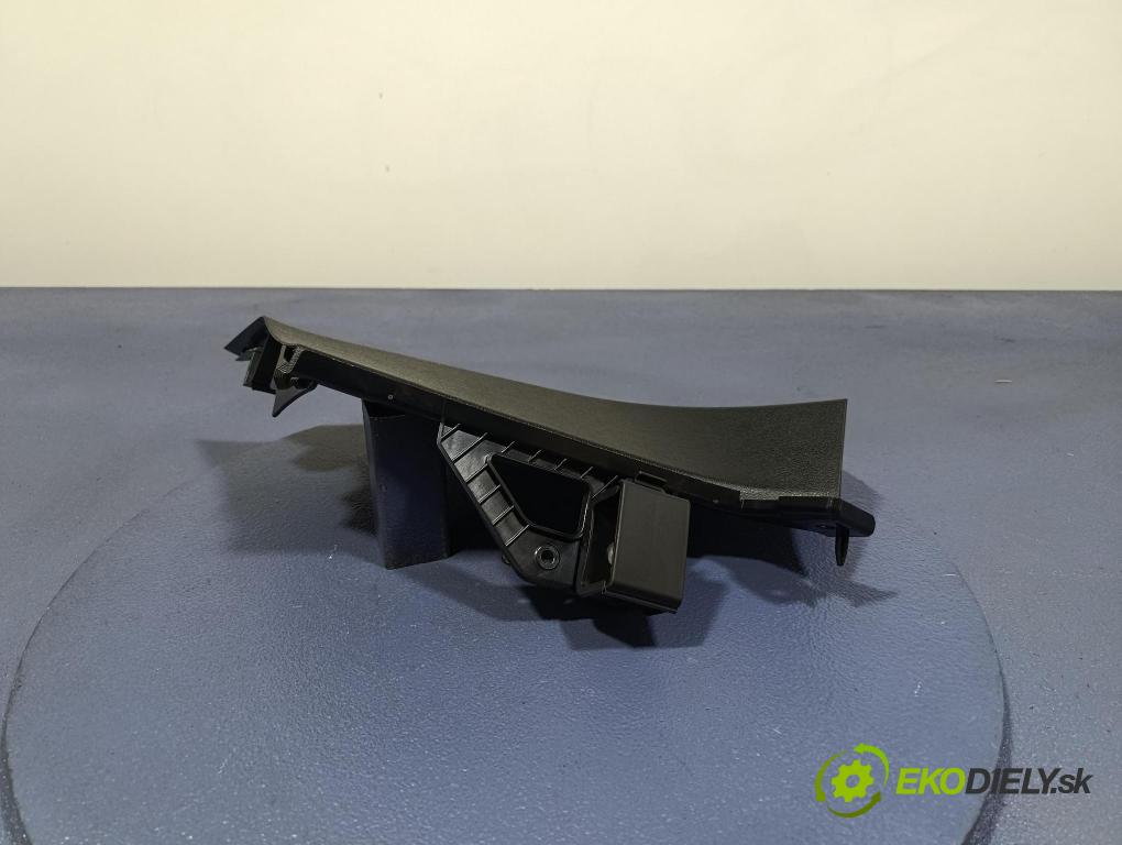 Bmw X4 2023 kryt Plast: Interiéry: 7481895