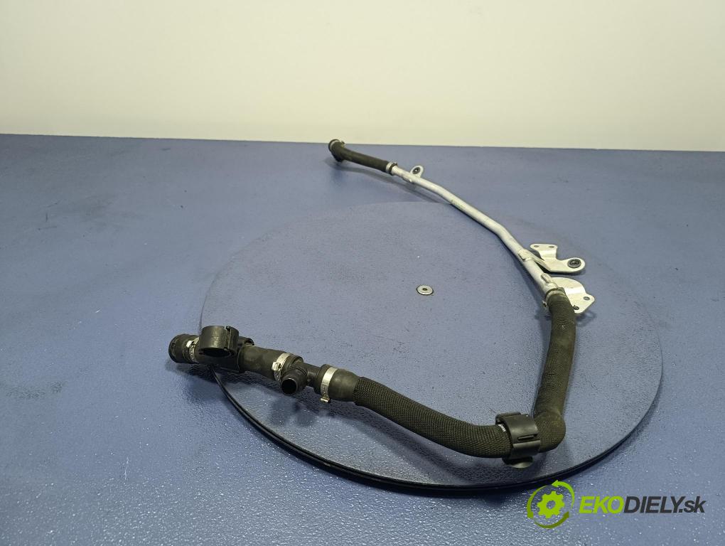 Bmw X4 2023 rúrka Chladič: 8597286