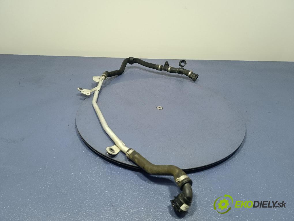 Bmw X4 2023 rúrka Chladič: 8597286