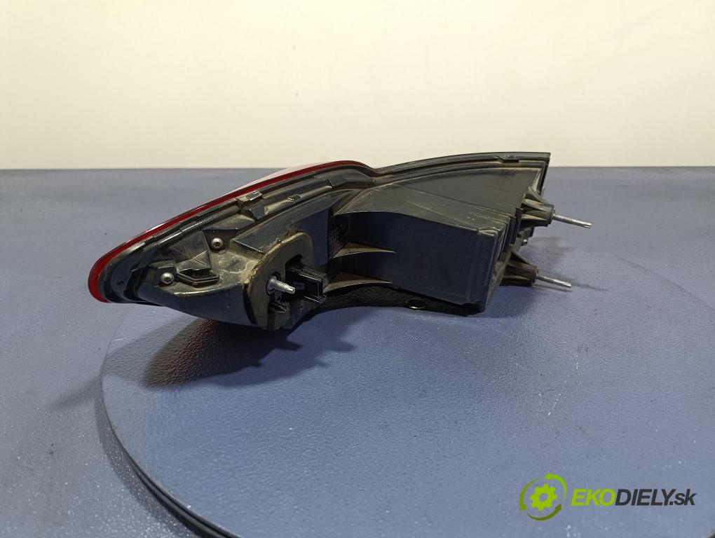 Bmw X4 2023 svetlo / reflektor zad Prava: Vonkajsia: 7409396