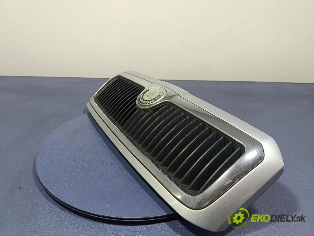 Skoda Octavia 2009 miežka / Gril: 1U0853651E