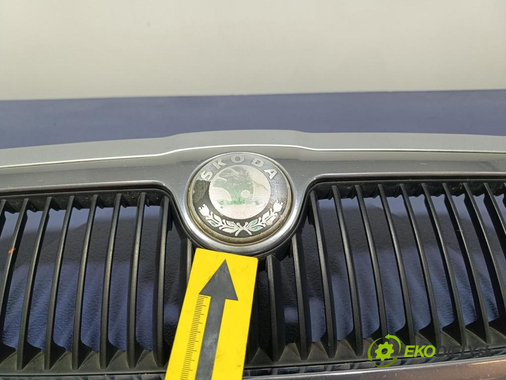 Skoda Octavia 2009 miežka / Gril: 1U0853651E