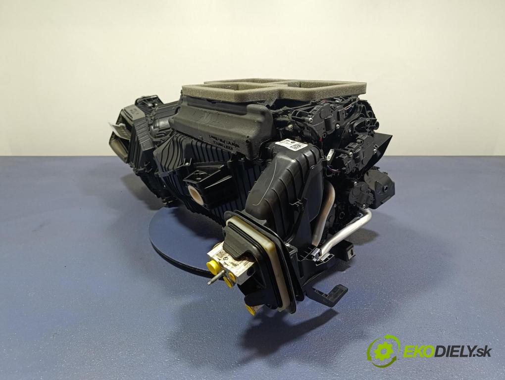 Bmw X4 2023 radiátor 7942072