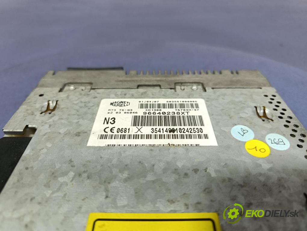 Peugeot 307 2007 Radio I Navigácia: 96640238XT