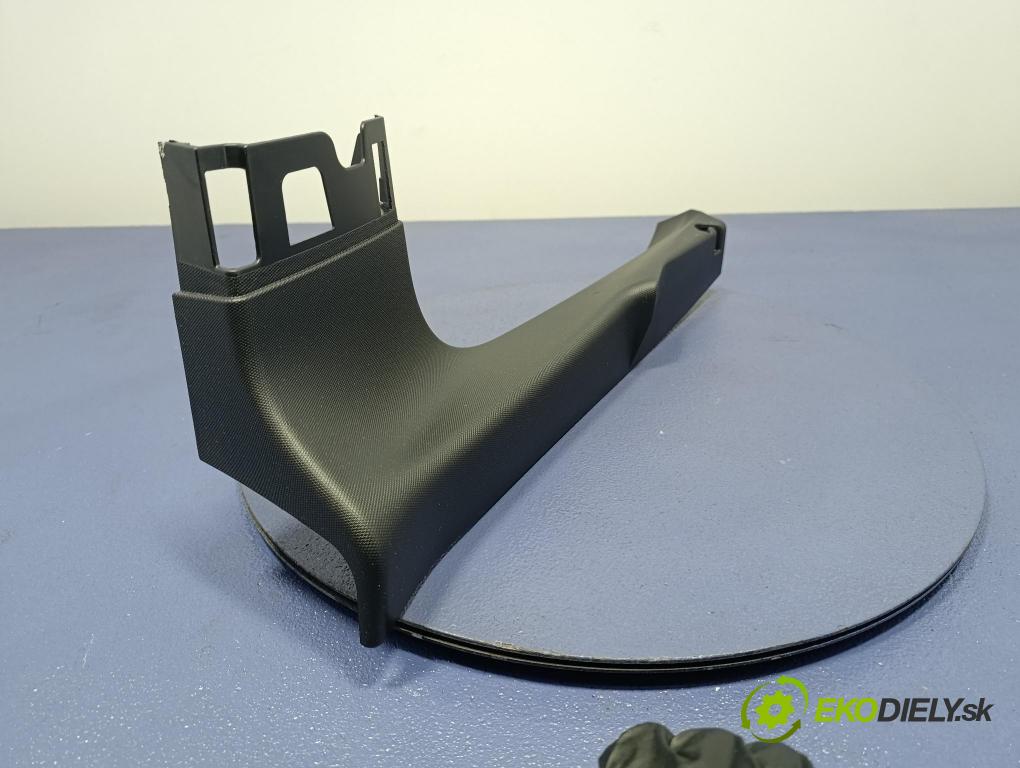 Bmw X4 2023 kryt Plast: Interiéry: 7424426