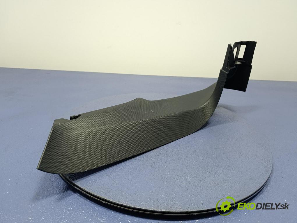 Bmw X4 2023 kryt Plast: Interiéry: 7424426
