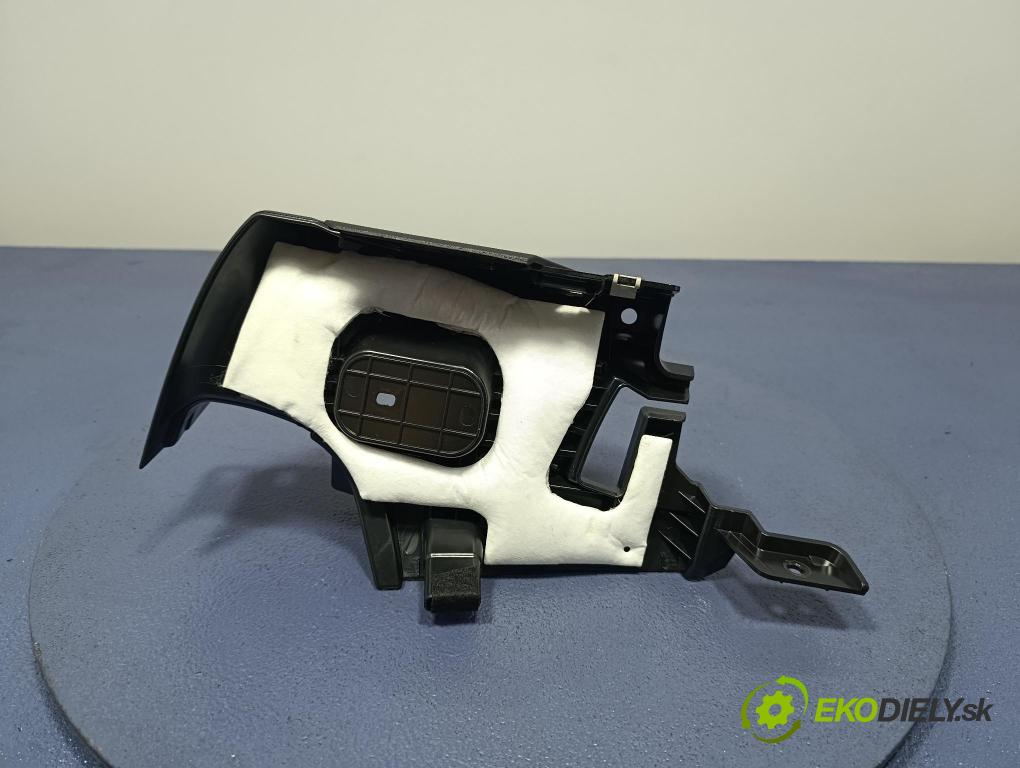Bmw X4 2023 kryt Plast: Interiéry: 7473664