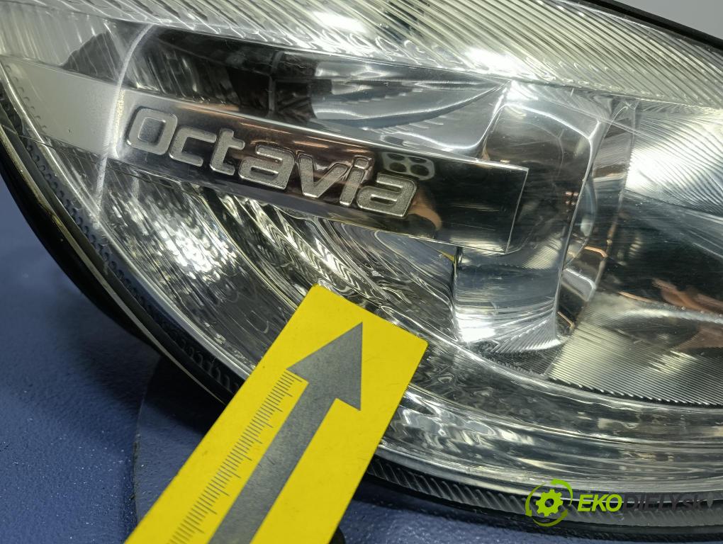 Skoda Octavia 2009 Reflektor: v pravo: 1Z1941018S