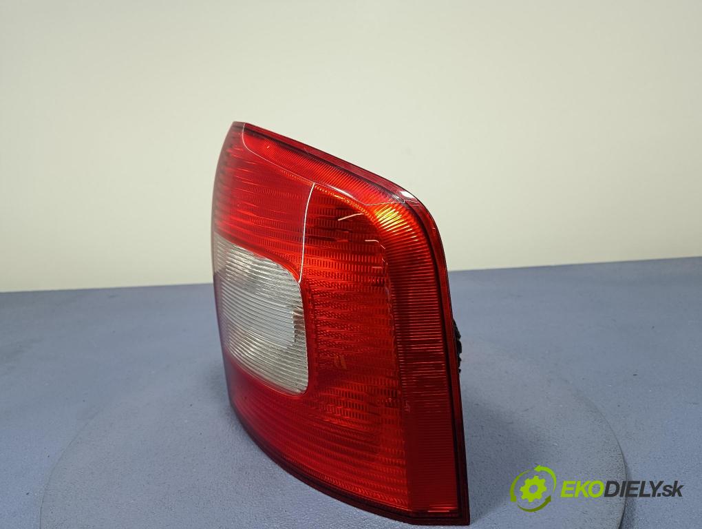 Skoda Octavia 2009 svetlo / reflektor zad Prava: Vonkajsia: 1Z9945255