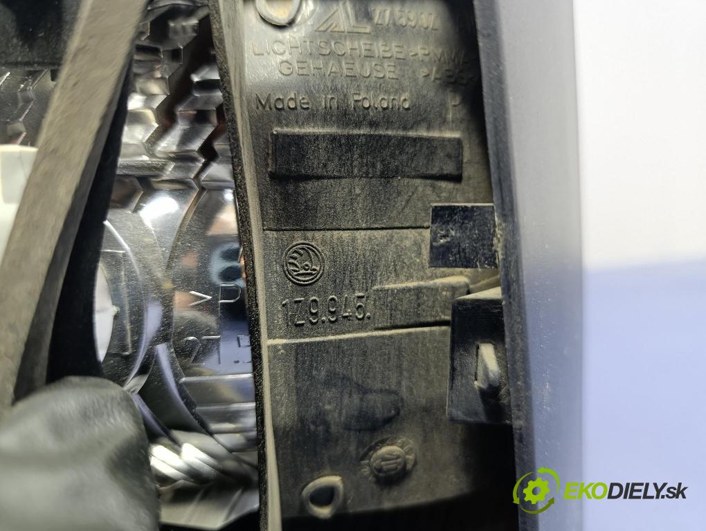 Skoda Octavia 2009 svetlo / reflektor zad Prava: Vonkajsia: 1Z9945255