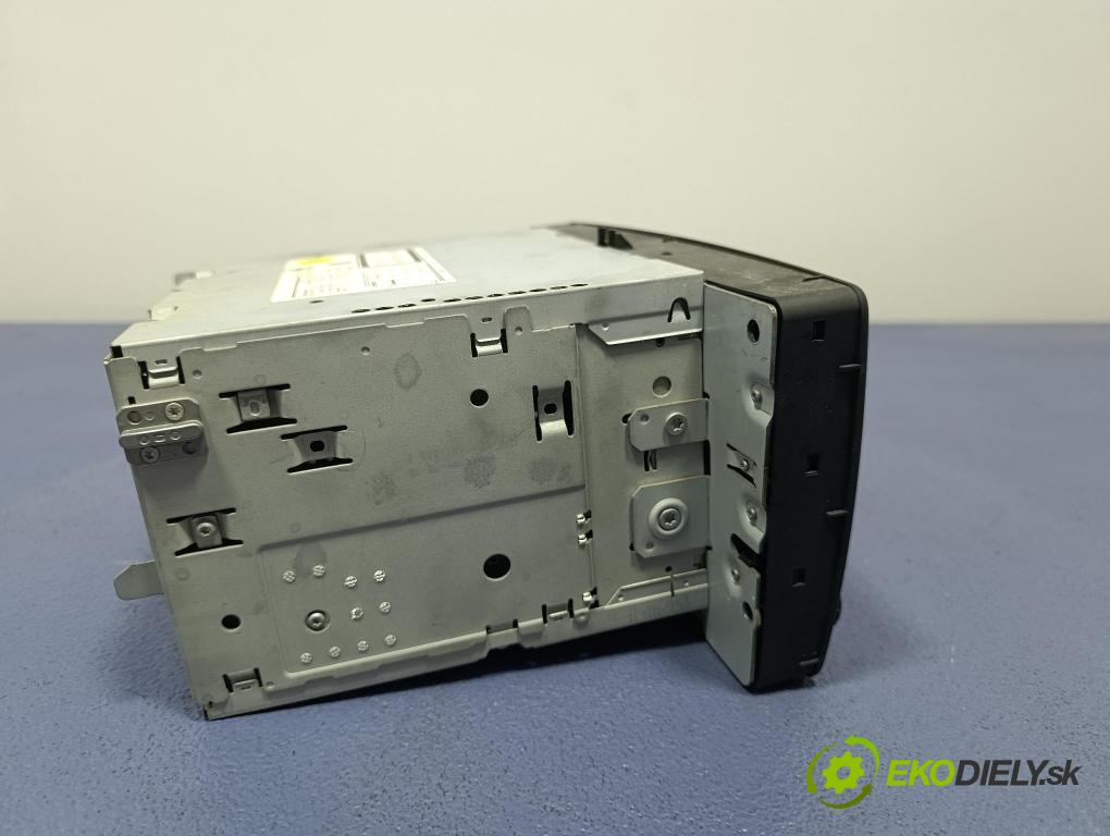 Skoda Octavia 2009 Radio I Navigácia: 1Z0035161F