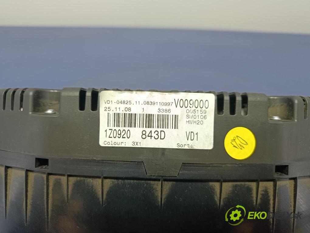 Skoda Octavia 2009 prístrojovka/ budíky 1Z0920843D
