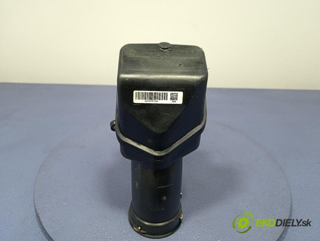 Bmw X4 2023 trubka Vzduch: 8587573