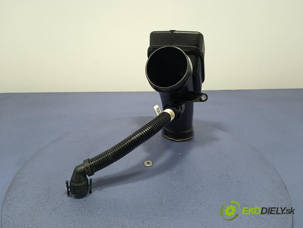 Bmw X4 2023 trubka Vzduch: 8587573