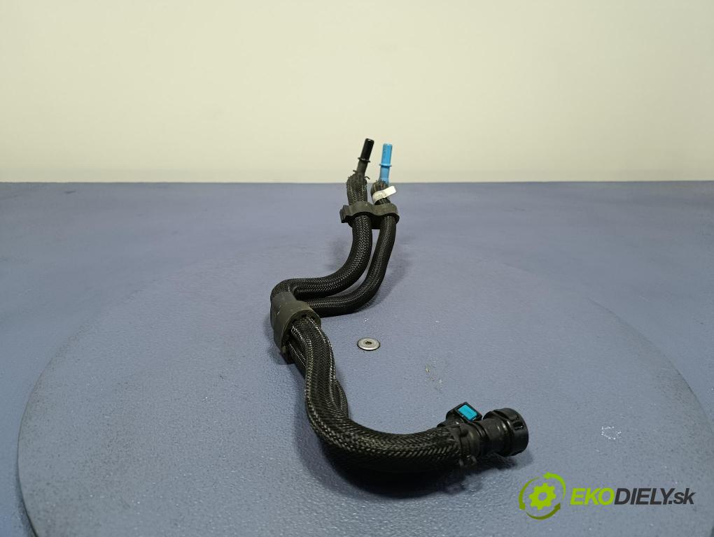 Bmw X4 2023 trubka Paliva: 8593312
