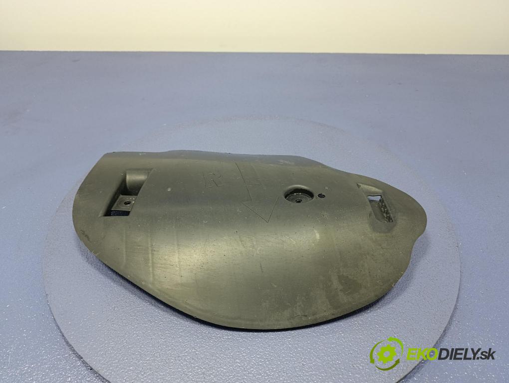 Bmw X4 2023 kryt Plast: podvozek: 6871002