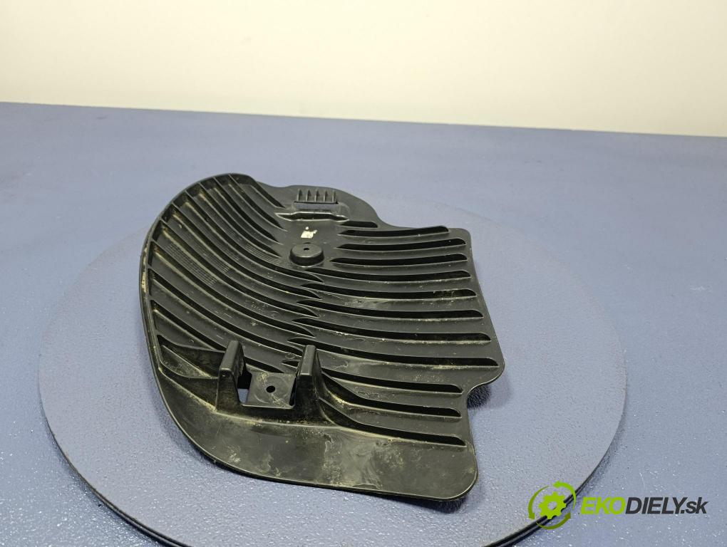 Bmw X4 2023 kryt Plast: podvozek: 6871002