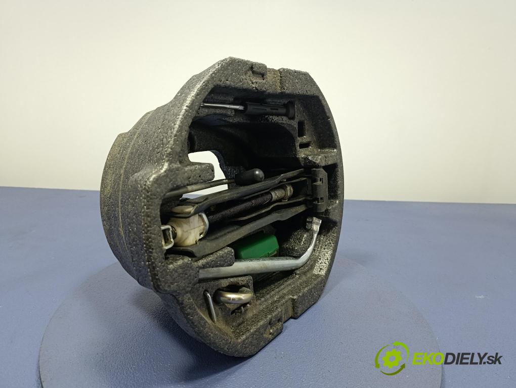 Skoda Praktik 2008 koš kola: Náhradní 5J7012115