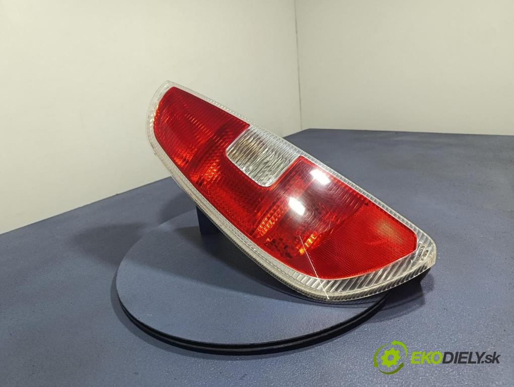 Skoda Praktik 2008 světlo Zad: levá Mimo: 5J7945095