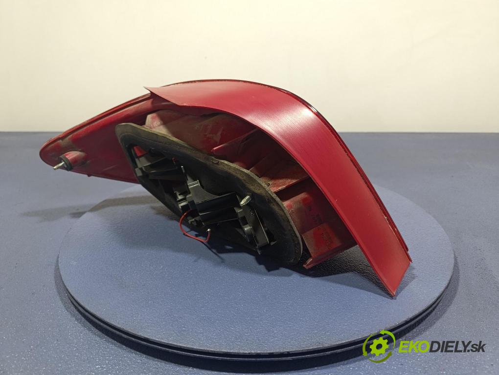 Peugeot 307 2007 světlo Zad: Práva: Uvnitř 557674