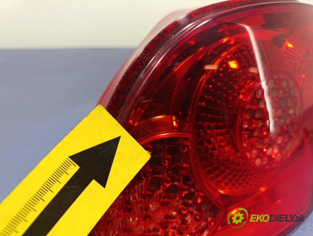 Peugeot 307 2007 světlo Zad: Práva: Uvnitř 557674