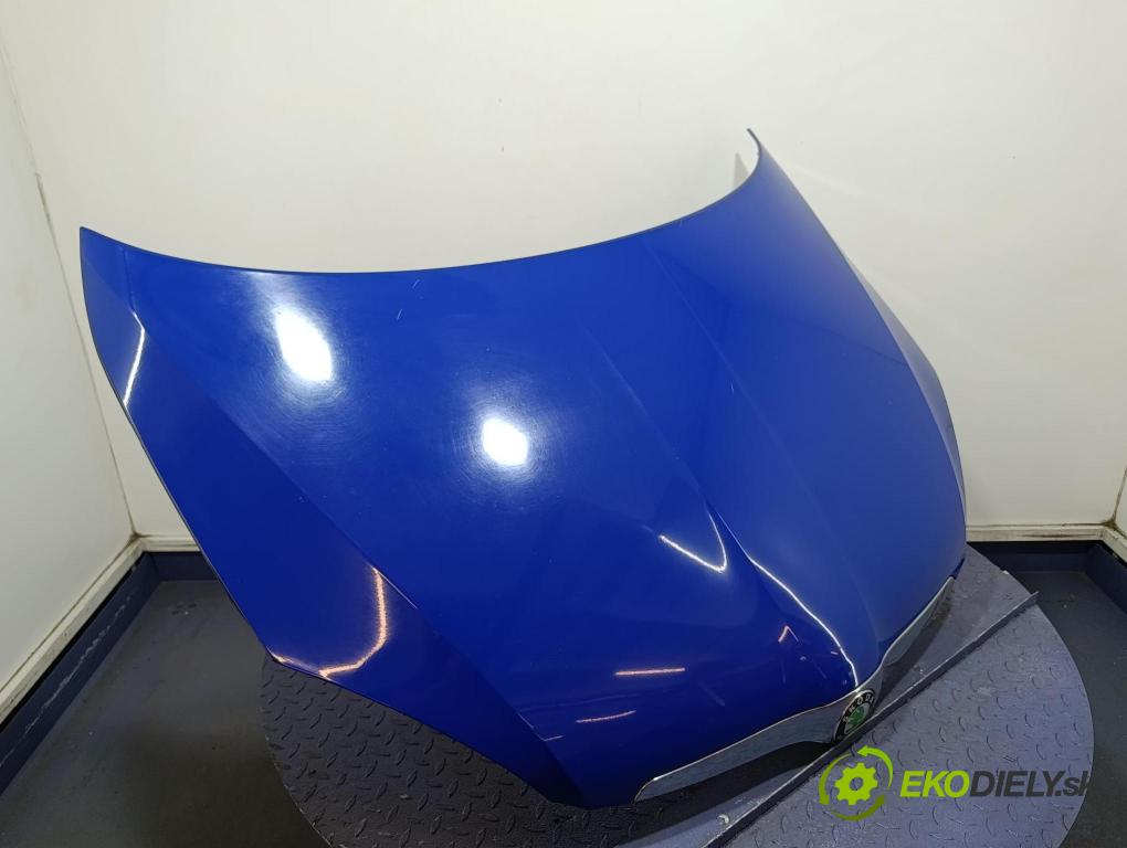 Skoda Praktik 2008 kapota přední: