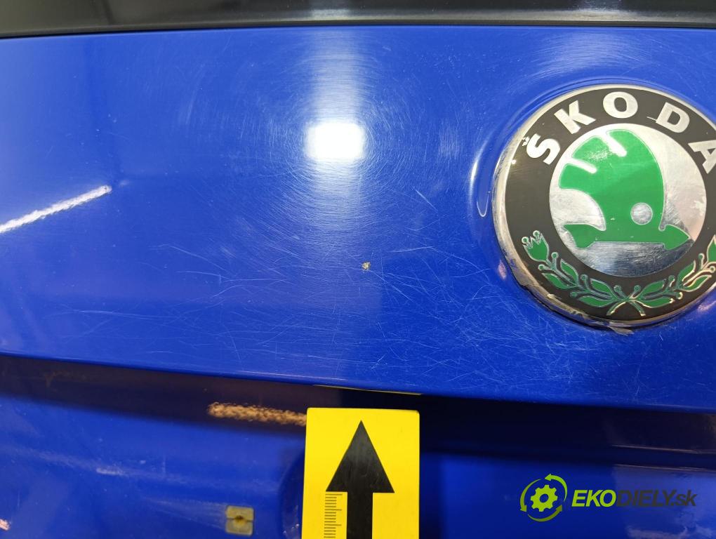 Skoda Praktik 2008 zadní dveře kufra: kufr