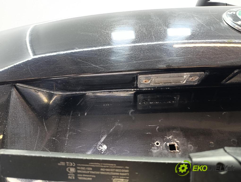 Skoda Fabia 2007 zadní dveře kufra: kufr 