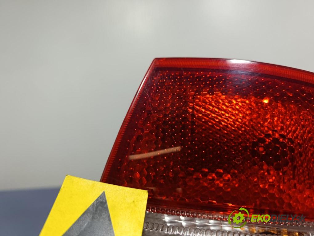 Skoda Fabia 2007 světlo Zad: Práva: Mimo: 6Y6945112B