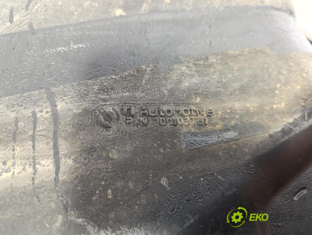 Kia Sorento 2013 Nádrž: Paliva: 31151-4Z000