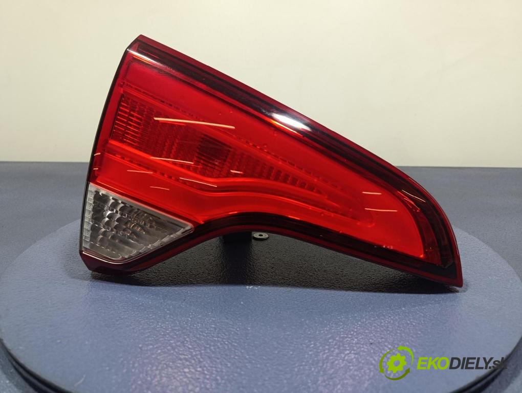 Kia Sorento 2013 světlo Zad: levá Uvnitř