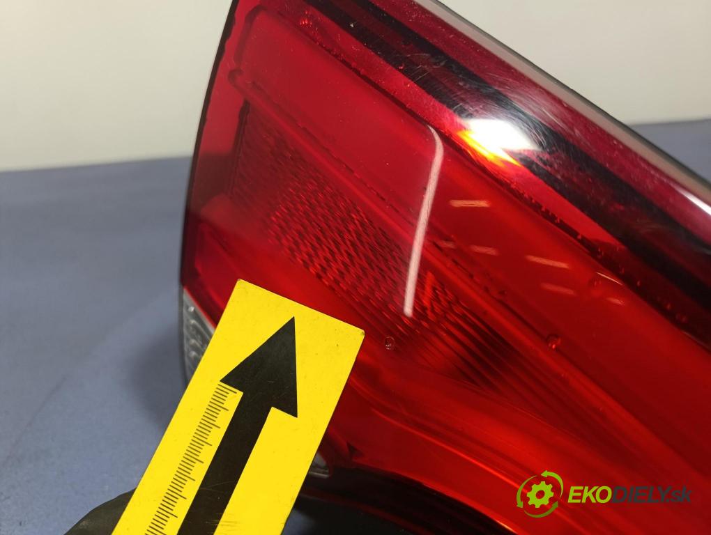 Kia Sorento 2013 světlo Zad: levá Uvnitř