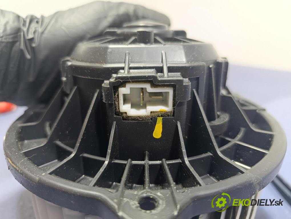 Kia Sorento 2013 ventilátor Vzduch: F00S3B2385