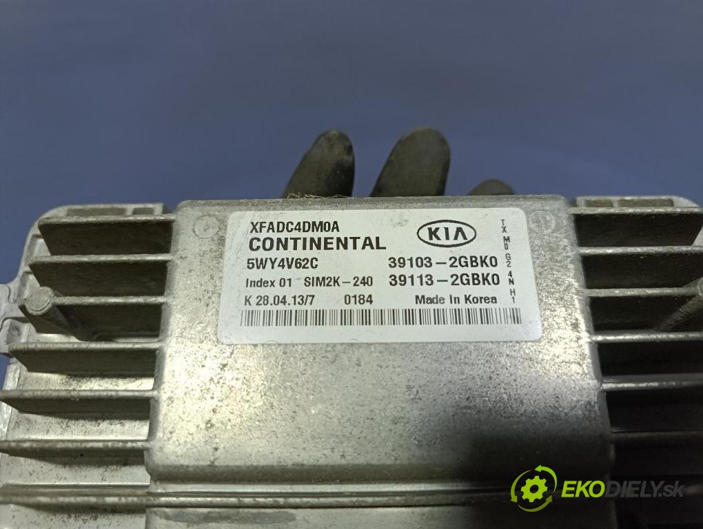 Kia Sorento 2013 řídící jednotka Motor: 39103-2GBK0