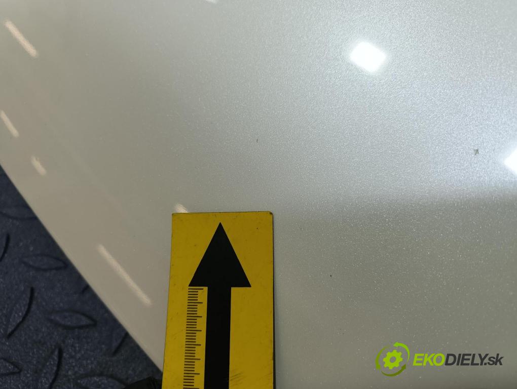 Peugeot 3008 2013 kapota přední: