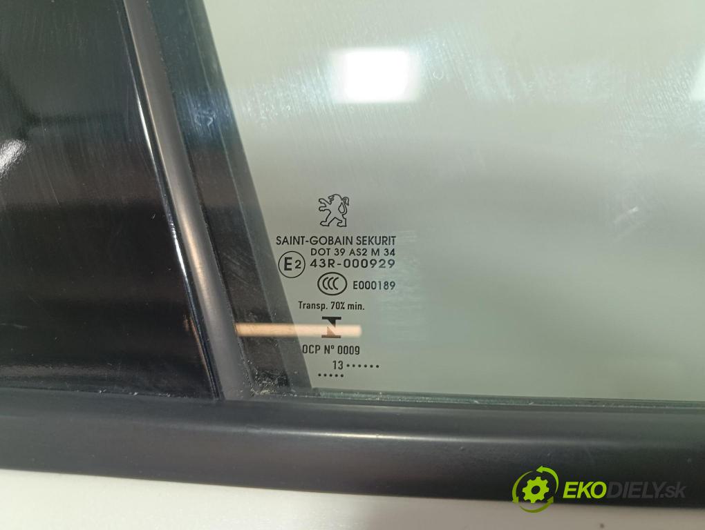 Peugeot 3008 2013 dveře před prave