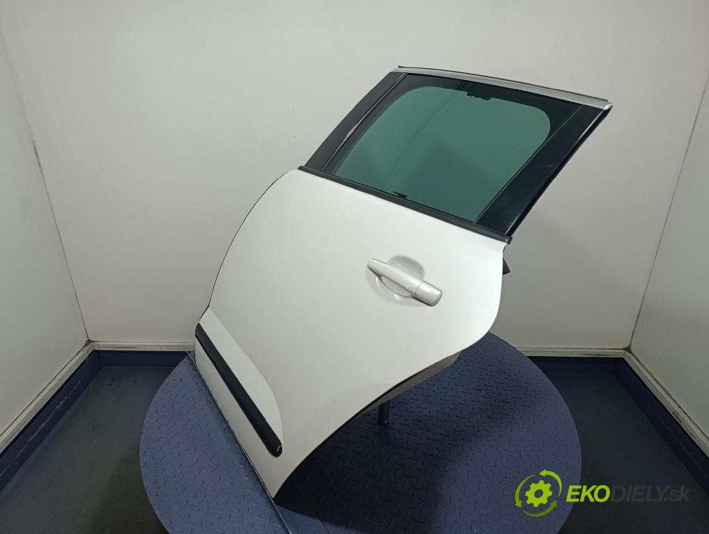 Peugeot 3008 2013 dveře Zad: Vlevo, odjet:
