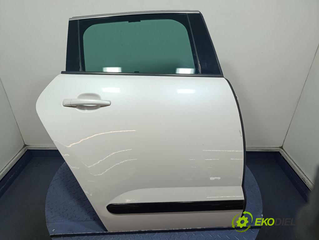 Peugeot 3008 2013 dveře Zad: prave