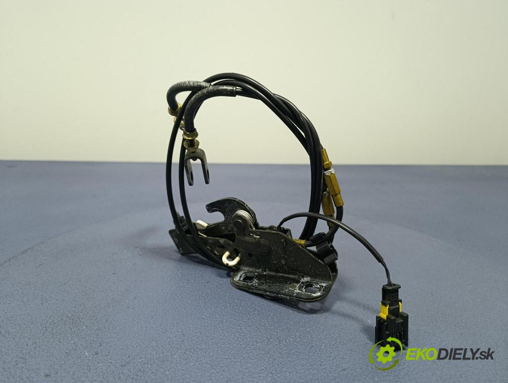 Peugeot 206 2003 zámek Klapky: kufr