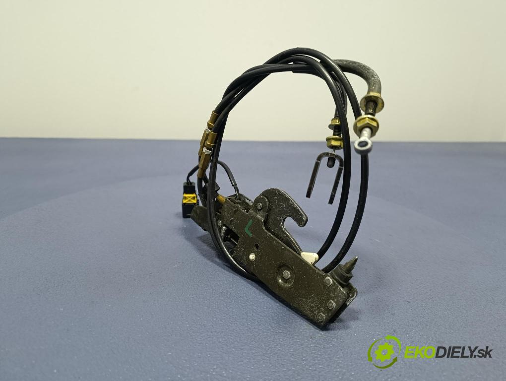 Peugeot 206 2003 zámek Klapky: kufr