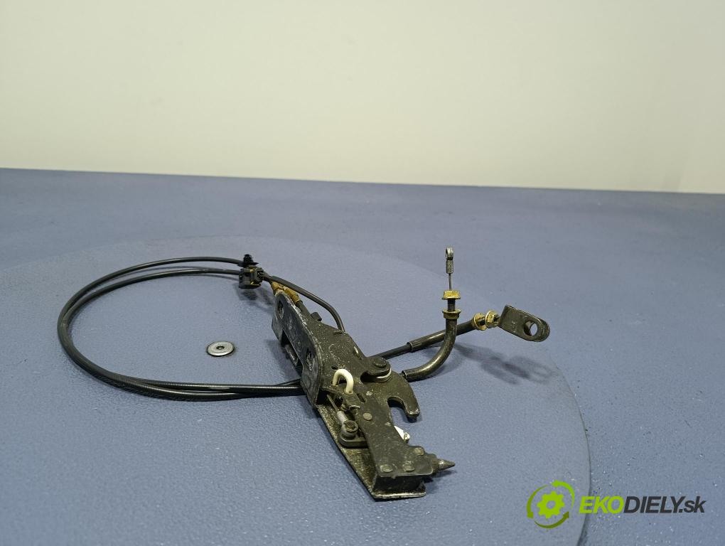 Peugeot 206 2003 zámek Klapky: kufr