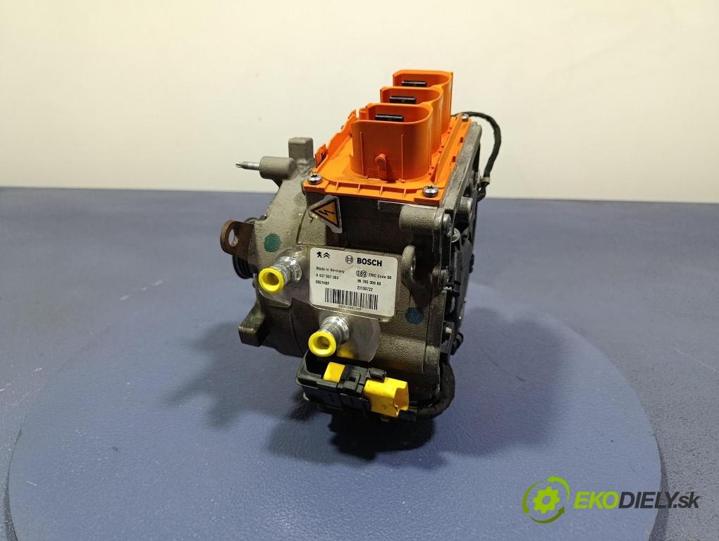 Peugeot 3008 2013 Alternator 9676536980