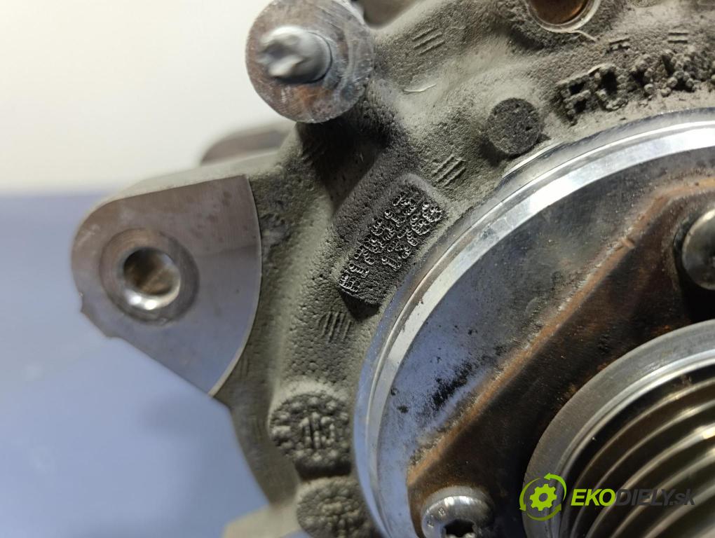 Peugeot 3008 2013 Alternator 9676536980