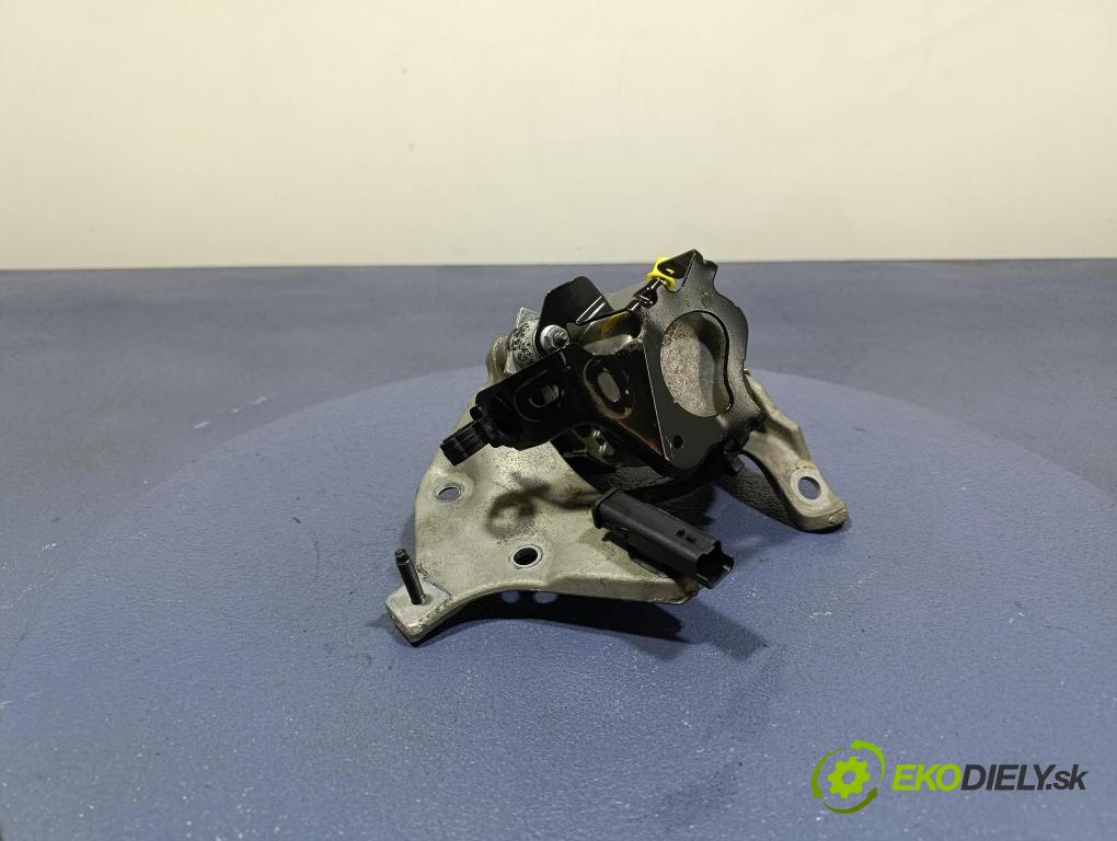 Peugeot 3008 2013 čerpadlo vakuová 9670101980