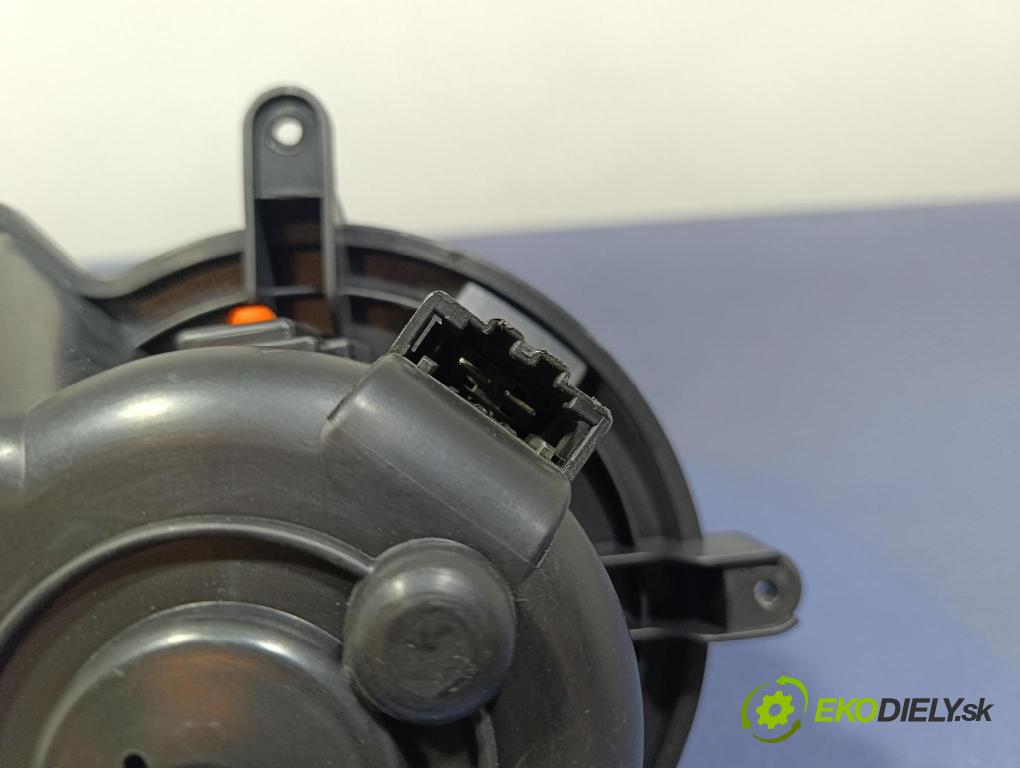 Peugeot 3008 2013 ventilátor Vzduch: T3953002