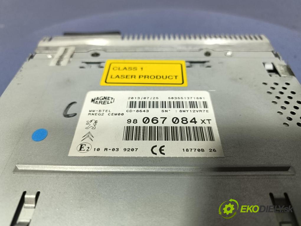 Peugeot 3008 2013 Radio I Navigace: 98067084XT