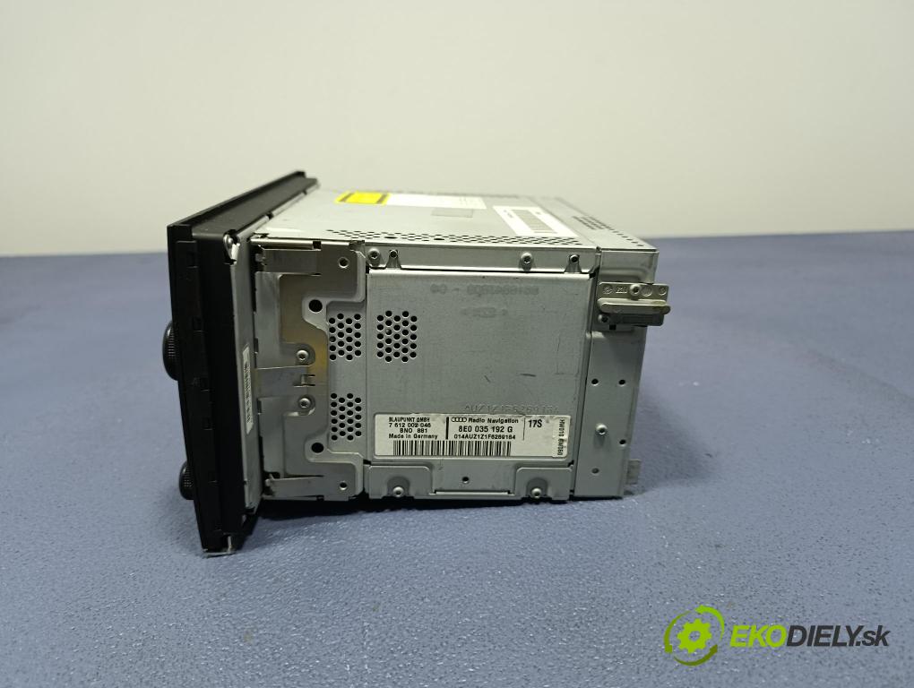Audi A4 2006 Radio I Navigace: 8E0035192G