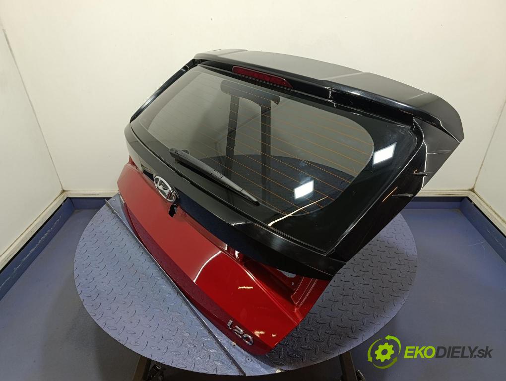 Hyundai I20 2022 zadní dveře kufra: kufr