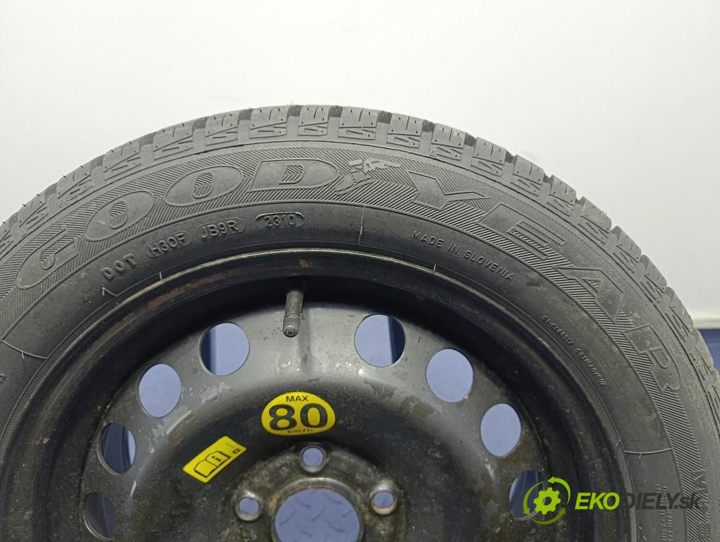 Opel Astra 2010 kolo Přístupné